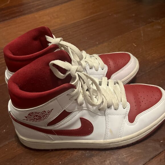 Air Jordan 1 Mid Red Women's Nike - Picture 1 of 5